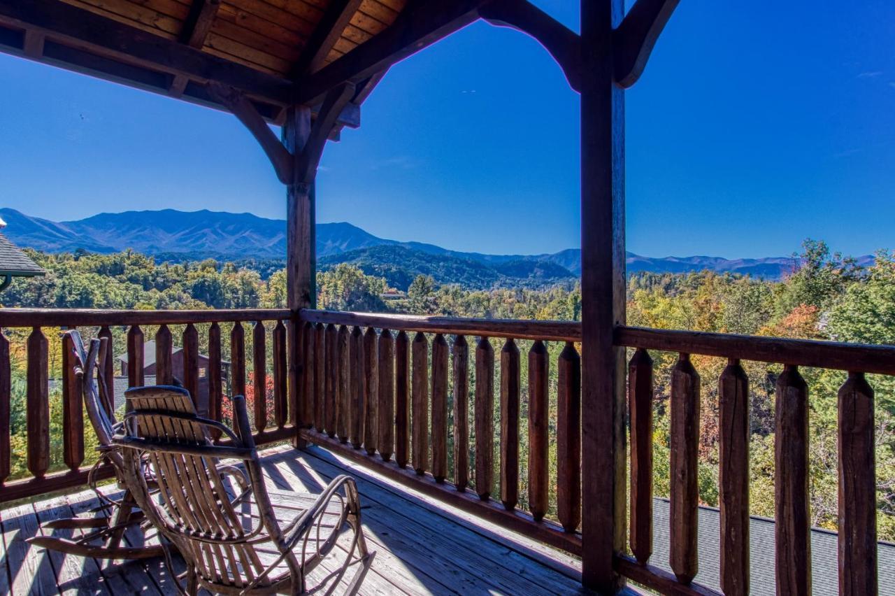 Lazy Bear Lodge, Hot Tub, Resort Pool, Wifi, 1089 Free Tickets Each Paid Day, Dollywood And More جاتلينبرج المظهر الخارجي الصورة