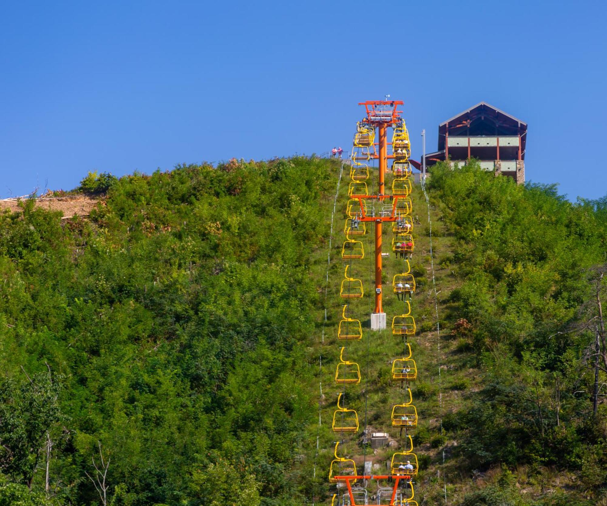 Lazy Bear Lodge, Hot Tub, Resort Pool, Wifi, 1089 Free Tickets Each Paid Day, Dollywood And More جاتلينبرج المظهر الخارجي الصورة